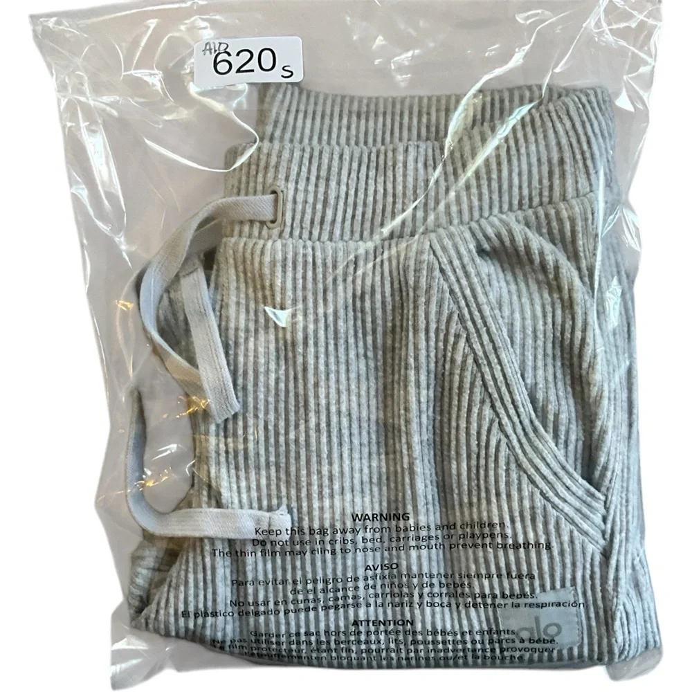 Alo Yoga Muse Sweatpant‎ Athletic Heather Grey Retail $108 Size Small